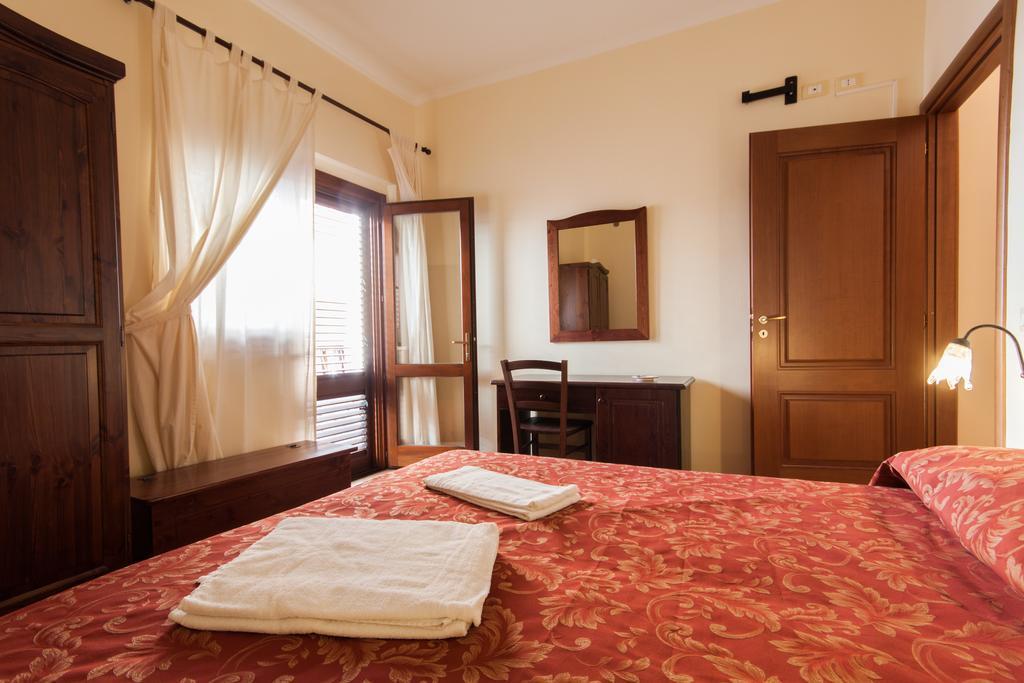 Casa Vacanze S. Marco Valderice Pokój zdjęcie
